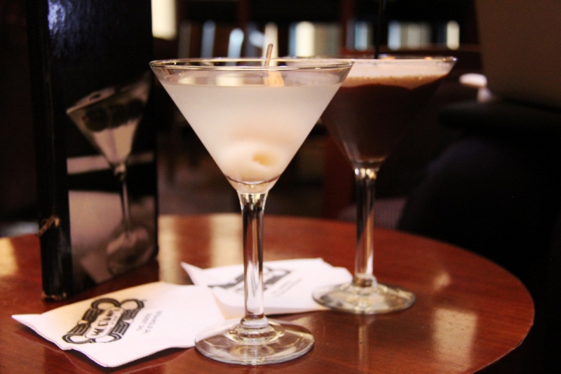 brasserie-COMPS SUR ARTUBY-min_martini_bar_lychee_chocolate_alcohol_liquor_happy_hour_happy-910161